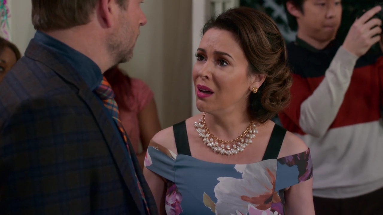 Charmed-Online-dot-NL_Insatiable1x10-3301.jpg
