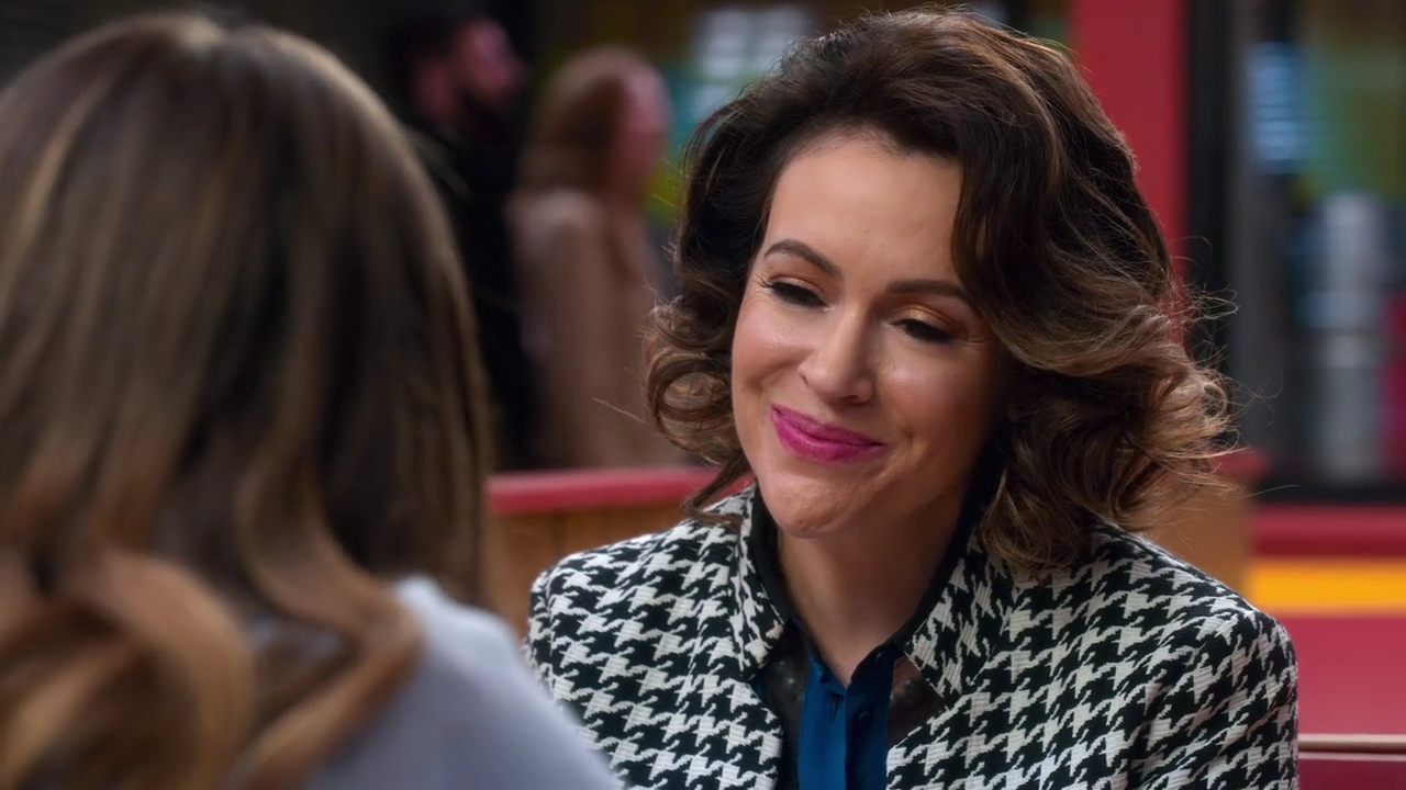 Charmed-Online-dot-NL_Insatiable1x11-1226.jpg