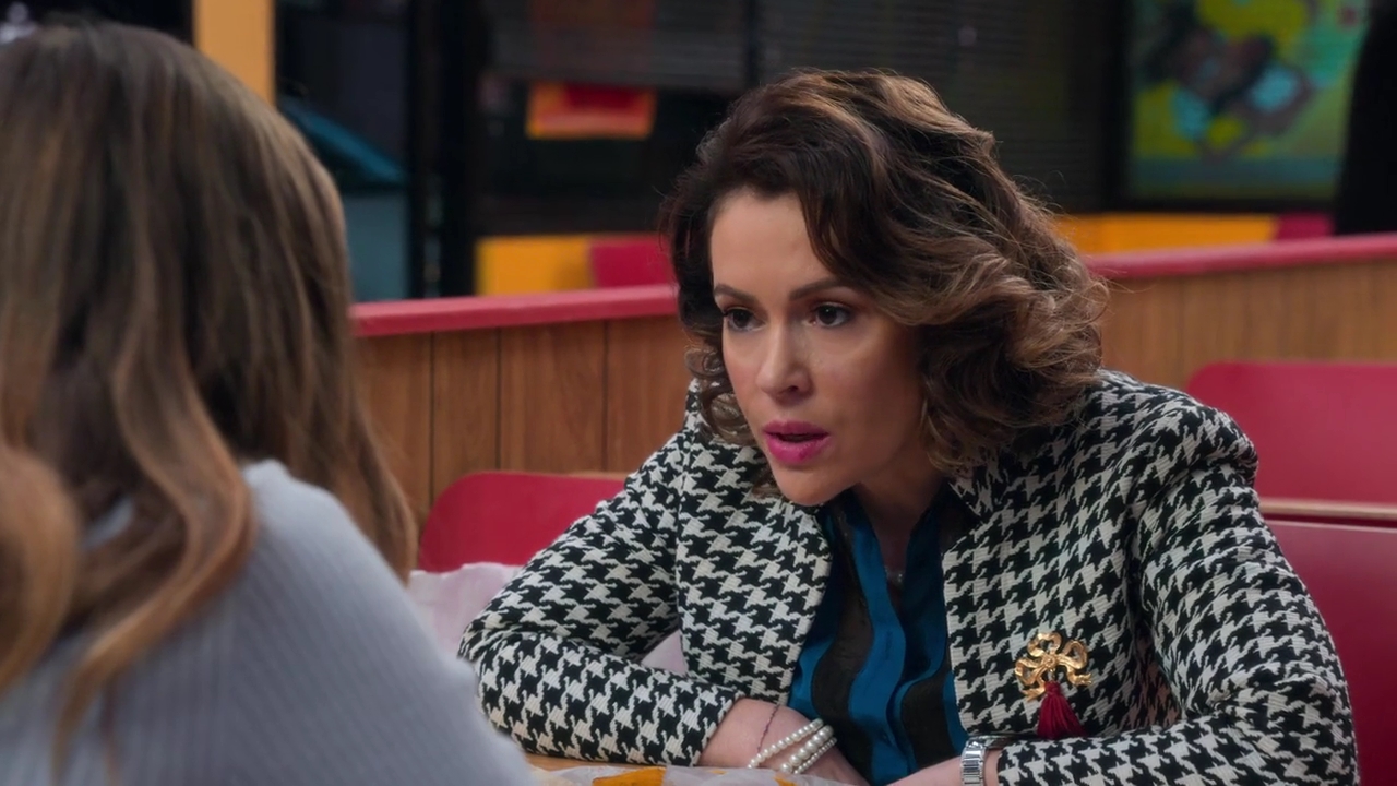 Charmed-Online-dot-NL_Insatiable1x11-1246.jpg