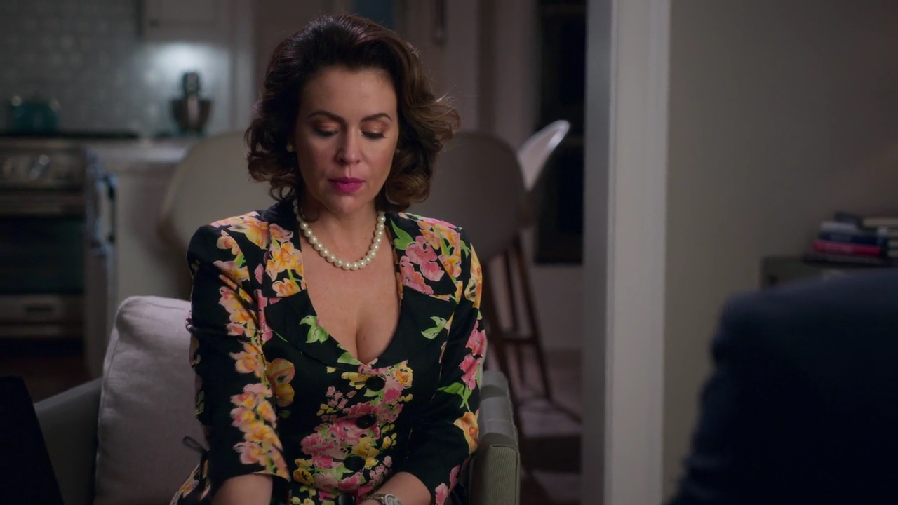 Charmed-Online-dot-NL_Insatiable1x11-2635.jpg