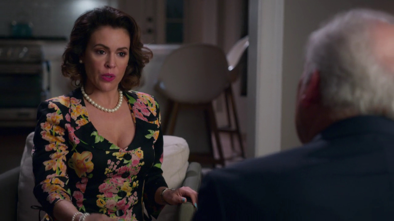 Charmed-Online-dot-NL_Insatiable1x11-2824.jpg