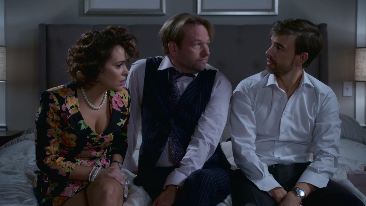 Charmed-Online-dot-NL_Insatiable1x12-0400.jpg