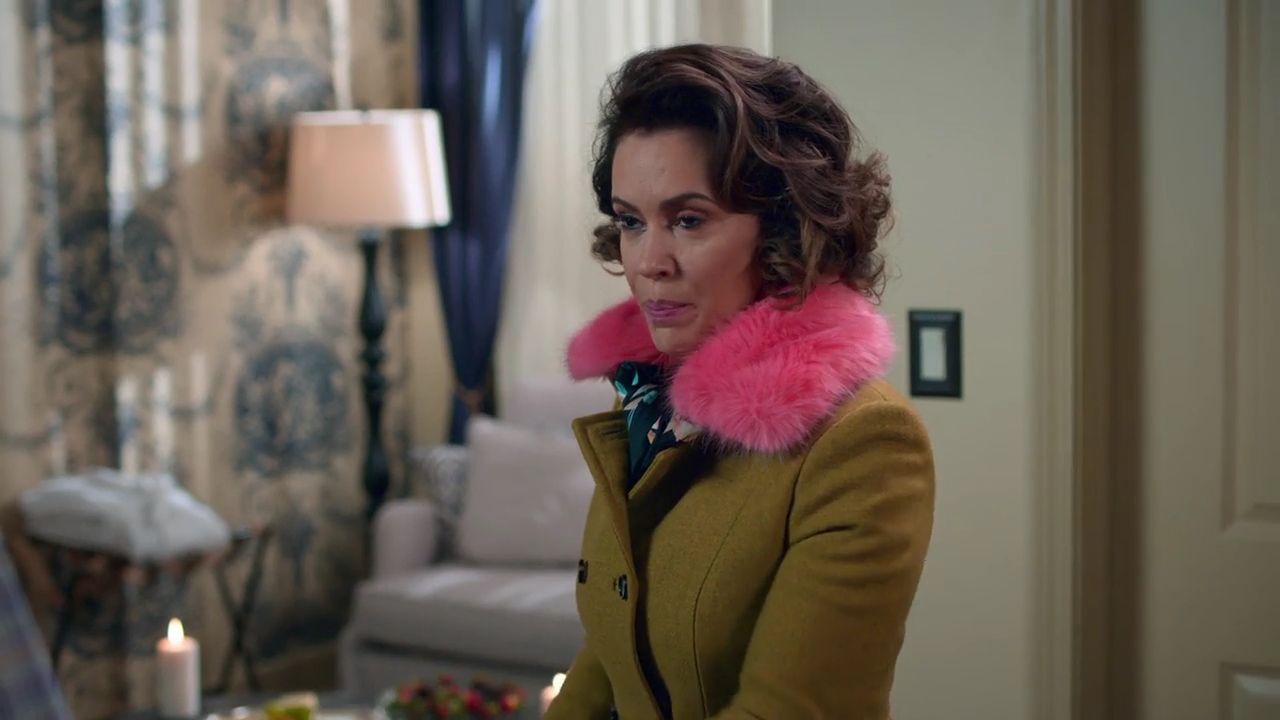 Charmed-Online-dot-NL_Insatiable1x12-0862.jpg