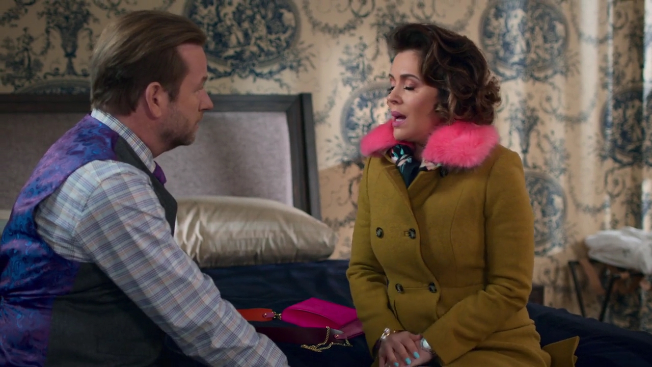 Charmed-Online-dot-NL_Insatiable1x12-0902.jpg