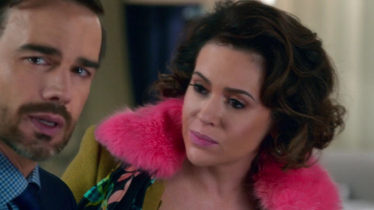 Charmed-Online-dot-NL_Insatiable1x12-1088.jpg