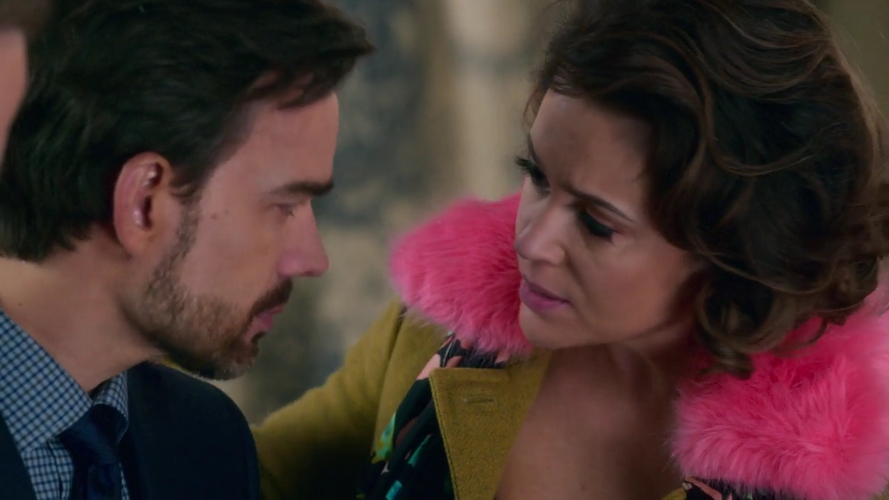 Charmed-Online-dot-NL_Insatiable1x12-1222.jpg