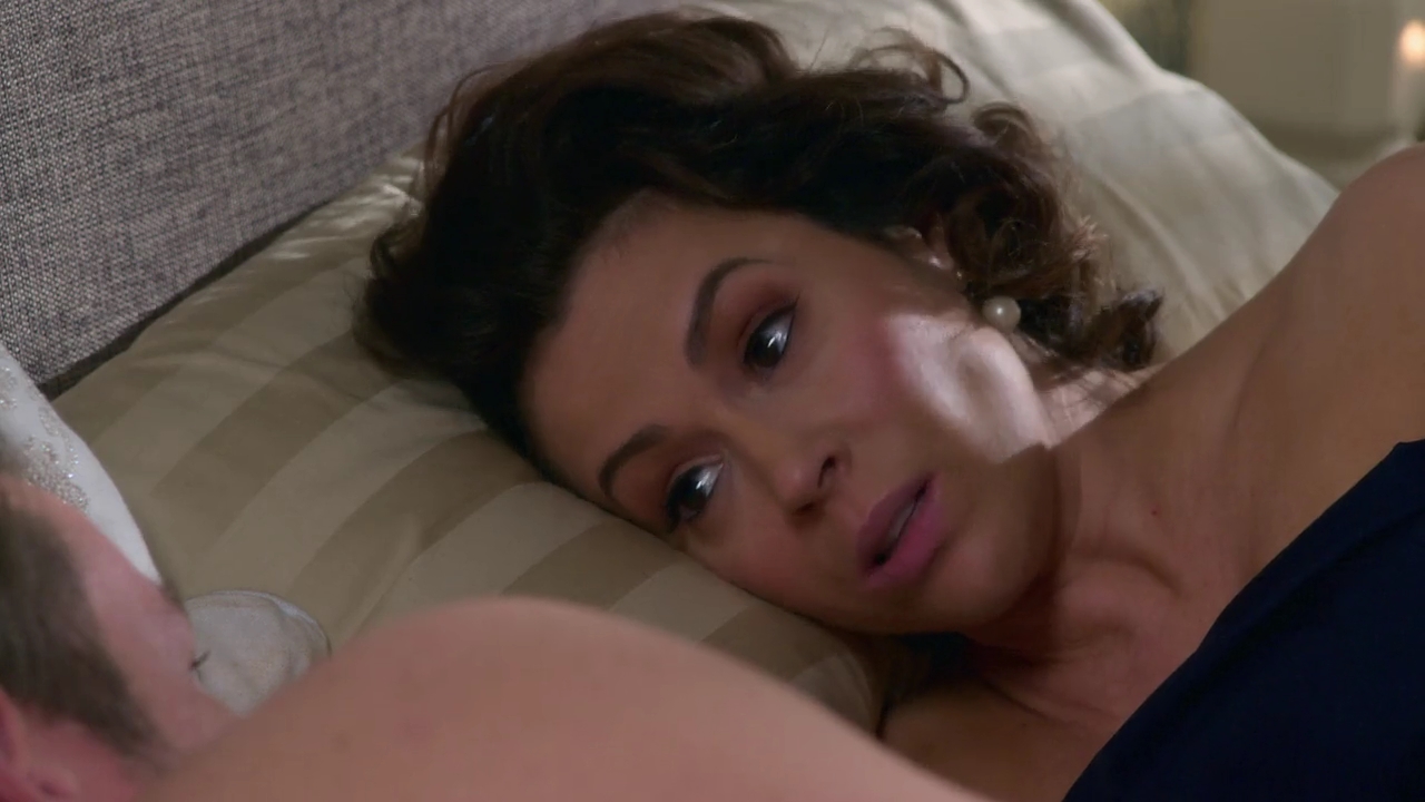 Charmed-Online-dot-NL_Insatiable1x12-1526.jpg