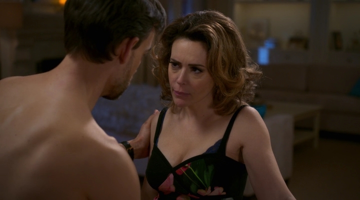Charmed-Online-dot-nl_Insatiable2x01-00318.jpg