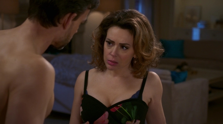 Charmed-Online-dot-nl_Insatiable2x01-00327.jpg