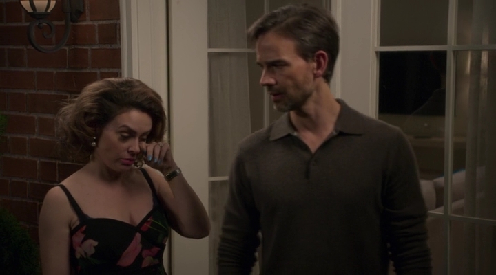 Charmed-Online-dot-nl_Insatiable2x01-00553.jpg