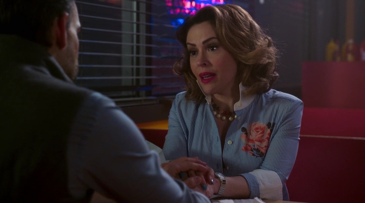 Charmed-Online-dot-nl_Insatiable2x01-01094.jpg
