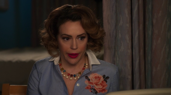 Charmed-Online-dot-nl_Insatiable2x02-00286.jpg