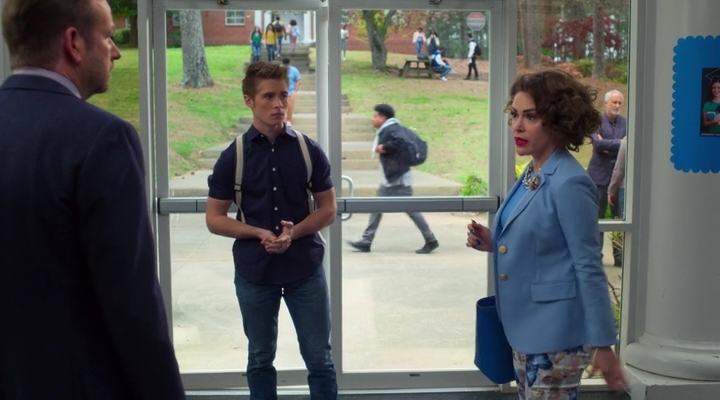 Charmed-Online-dot-nl_Insatiable2x04-00097.jpg