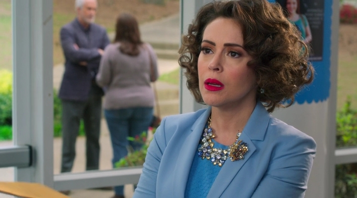 Charmed-Online-dot-nl_Insatiable2x04-00180.jpg