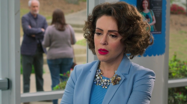 Charmed-Online-dot-nl_Insatiable2x04-00199.jpg