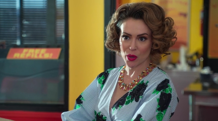 Charmed-Online-dot-nl_Insatiable2x04-00409.jpg