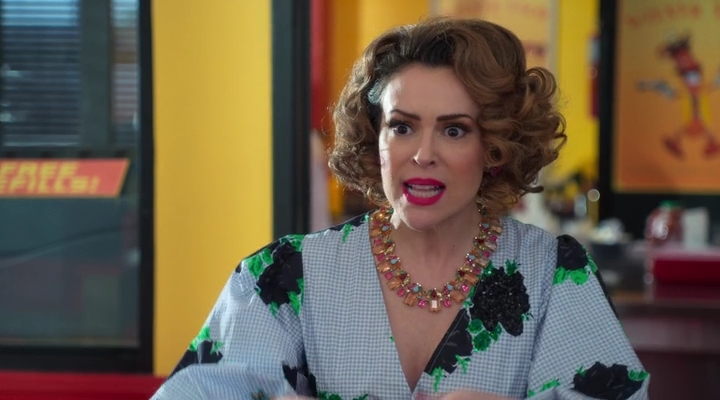 Charmed-Online-dot-nl_Insatiable2x04-00471.jpg
