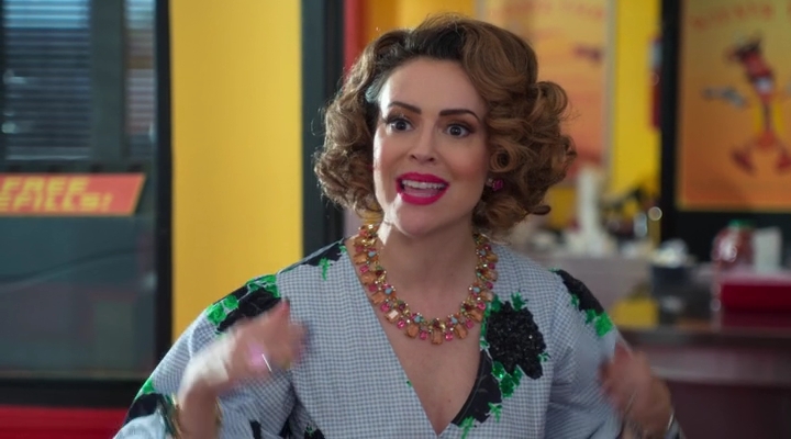 Charmed-Online-dot-nl_Insatiable2x04-00473.jpg