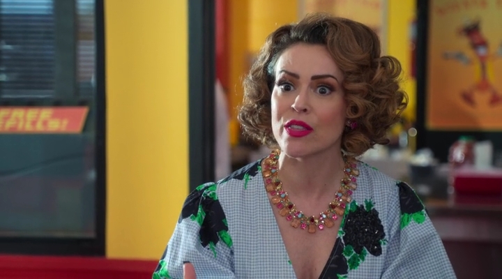 Charmed-Online-dot-nl_Insatiable2x04-00475.jpg