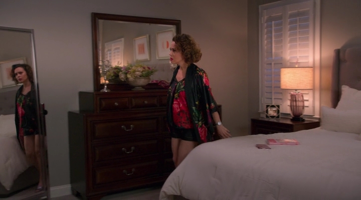 Charmed-Online-dot-nl_Insatiable2x06-00217.jpg