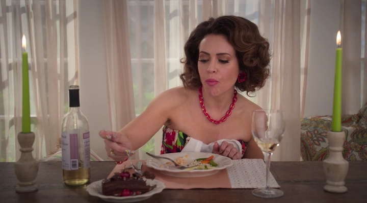 Charmed-Online-dot-nl_Insatiable2x07-00395.jpg