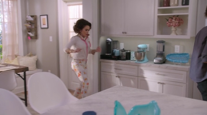 Charmed-Online-dot-nl_Insatiable2x08-00118.jpg