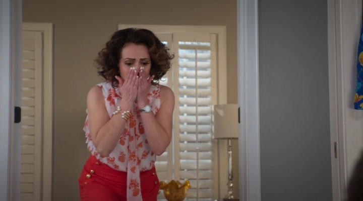 Charmed-Online-dot-nl_Insatiable2x08-00415.jpg