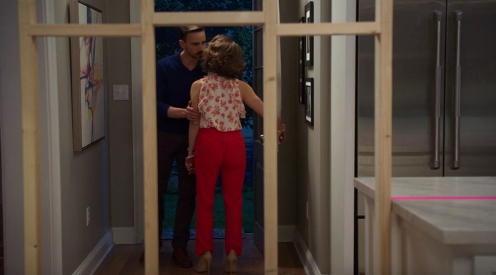 Charmed-Online-dot-nl_Insatiable2x08-00495.jpg