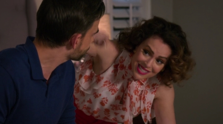 Charmed-Online-dot-nl_Insatiable2x08-00538.jpg
