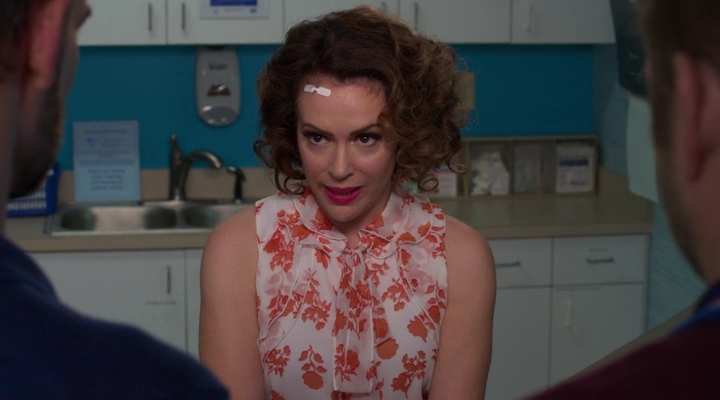 Charmed-Online-dot-nl_Insatiable2x08-00652.jpg