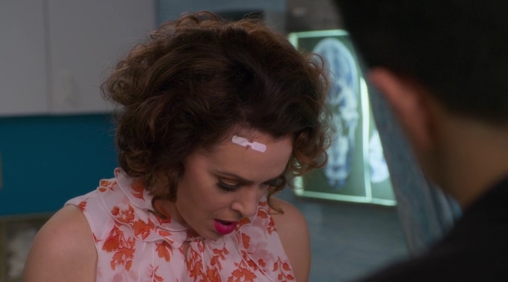 Charmed-Online-dot-nl_Insatiable2x08-00747.jpg