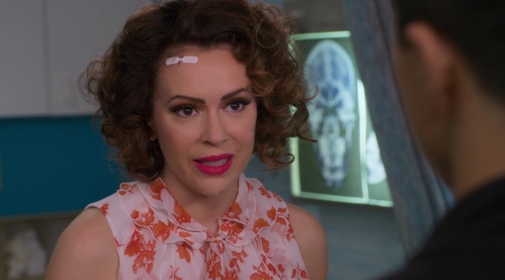 Charmed-Online-dot-nl_Insatiable2x08-00759.jpg