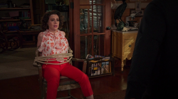 Charmed-Online-dot-nl_Insatiable2x09-00148.jpg