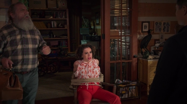 Charmed-Online-dot-nl_Insatiable2x09-00166.jpg