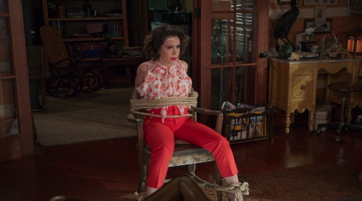 Charmed-Online-dot-nl_Insatiable2x09-00373.jpg