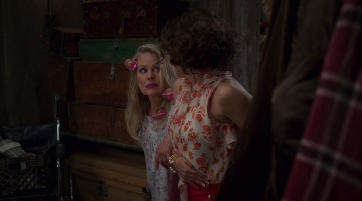 Charmed-Online-dot-nl_Insatiable2x09-00652.jpg