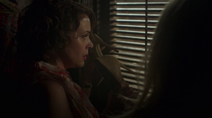 Charmed-Online-dot-nl_Insatiable2x09-00677.jpg