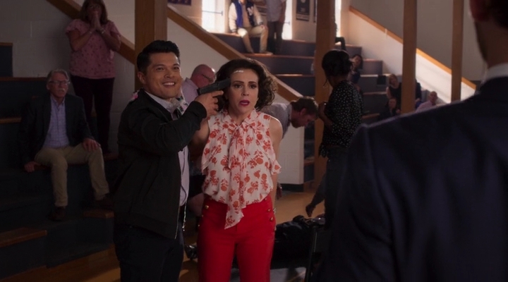 Charmed-Online-dot-nl_Insatiable2x09-00889.jpg