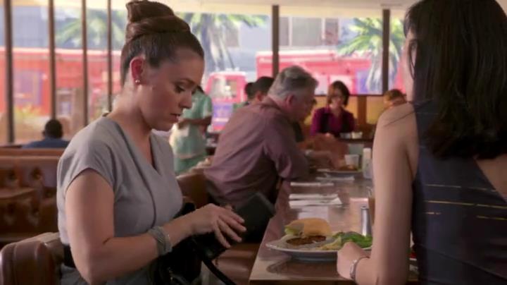 Charmed-Online-dot-net_Mistresses1x02TheMorningAfter1055.jpg