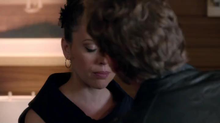 Charmed-Online-dot-net_Mistresses1x02TheMorningAfter1500.jpg