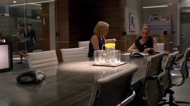 Charmed-Online-dot-net_Mistresses1x02TheMorningAfter1664.jpg