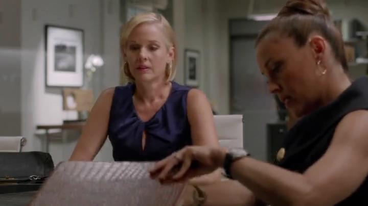 Charmed-Online-dot-net_Mistresses1x02TheMorningAfter1742.jpg