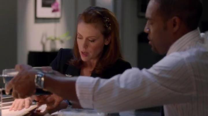 Charmed-Online-dot-net_Mistresses1x03BreakingAndEntering0715.jpg