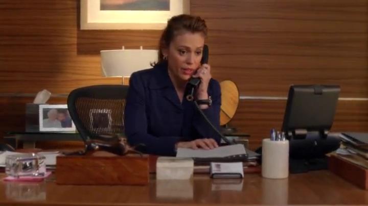 Charmed-Online-dot-net_Mistresses1x03BreakingAndEntering1402.jpg