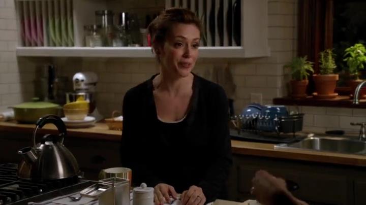Charmed-Online-dot-net_Mistresses1x03BreakingAndEntering2272.jpg
