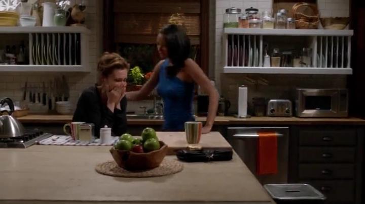 Charmed-Online-dot-net_Mistresses1x03BreakingAndEntering2286.jpg