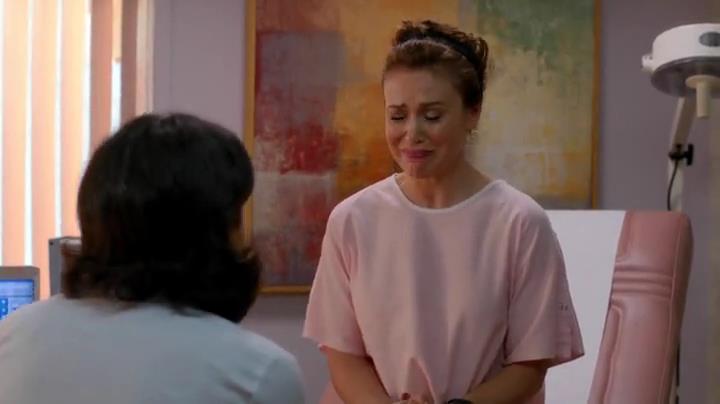 Charmed-Online-dot-net_Mistresses1x05_DecisionsDecisions1994.jpg