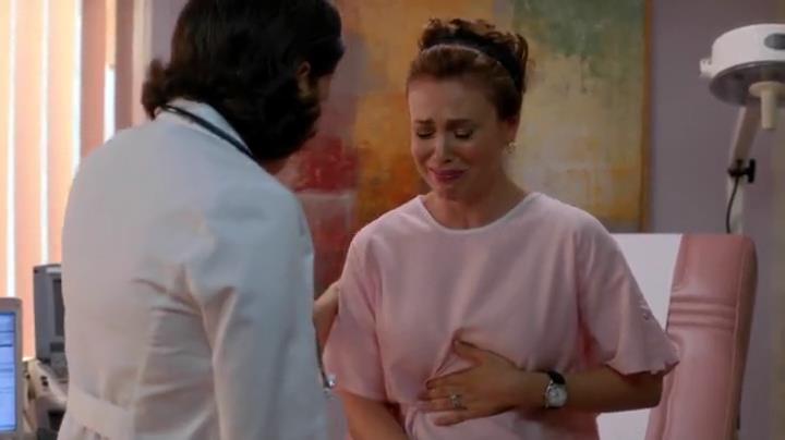 Charmed-Online-dot-net_Mistresses1x05_DecisionsDecisions1998.jpg