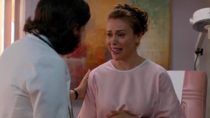 Charmed-Online-dot-net_Mistresses1x05_DecisionsDecisions2003.jpg
