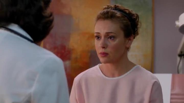 Charmed-Online-dot-net_Mistresses1x05_DecisionsDecisions2016.jpg